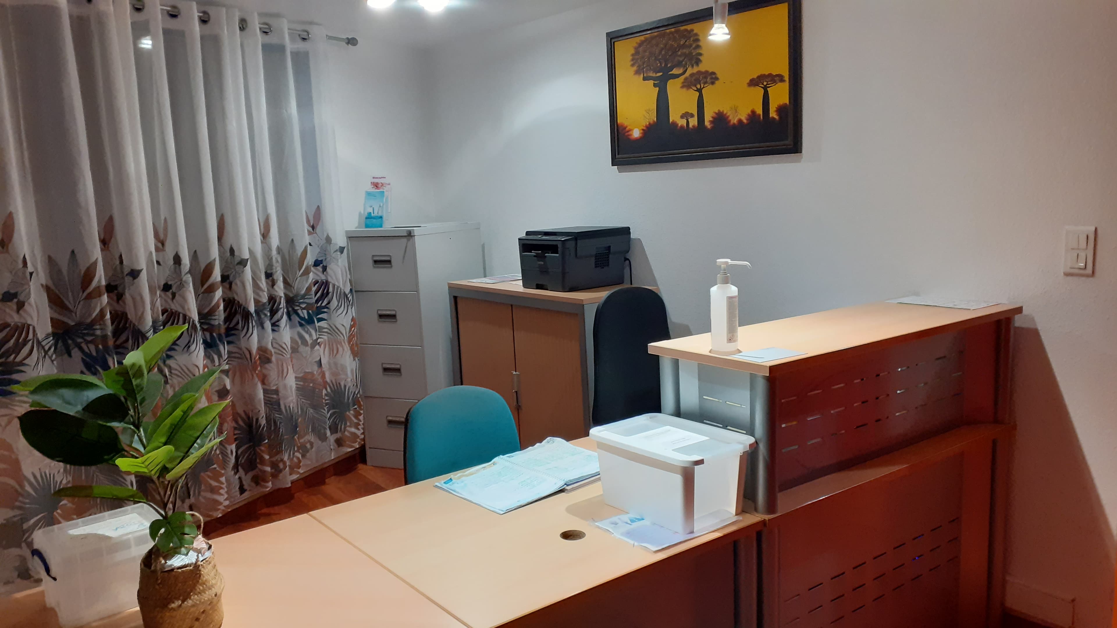 sall accueil cabinet dentaire.jpg