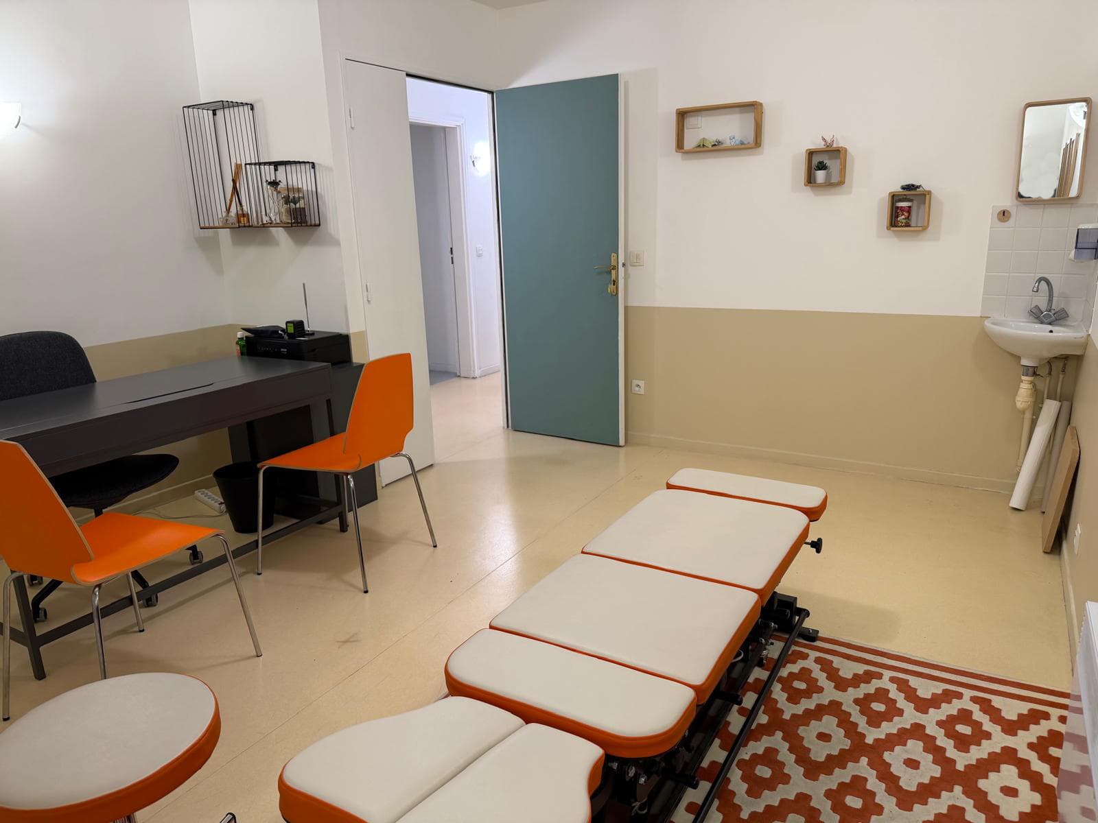 Salle de 15.6 m² 01.jpg